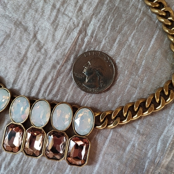 J Crew Opaline and Peach Faceted Glass Stone Statement Necklace Brass Tone - Picture 5 of 7